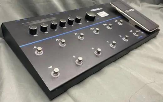 Line 6 - Firehawk HD Multi Effects Pedal 2